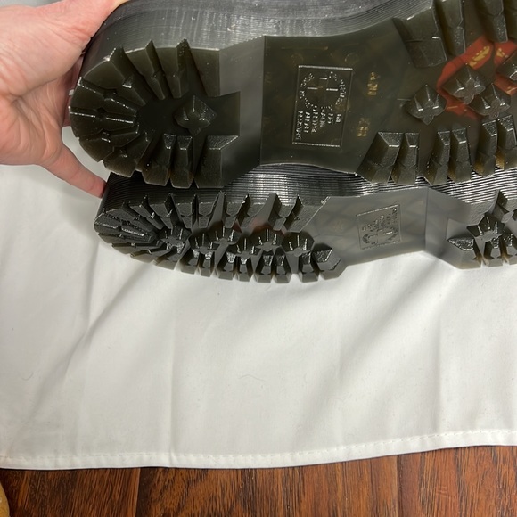 ***SOLD***NWT Dr. Marten Betty Boop Collab Black Leather Platform Shoes - Picture 6 of 11